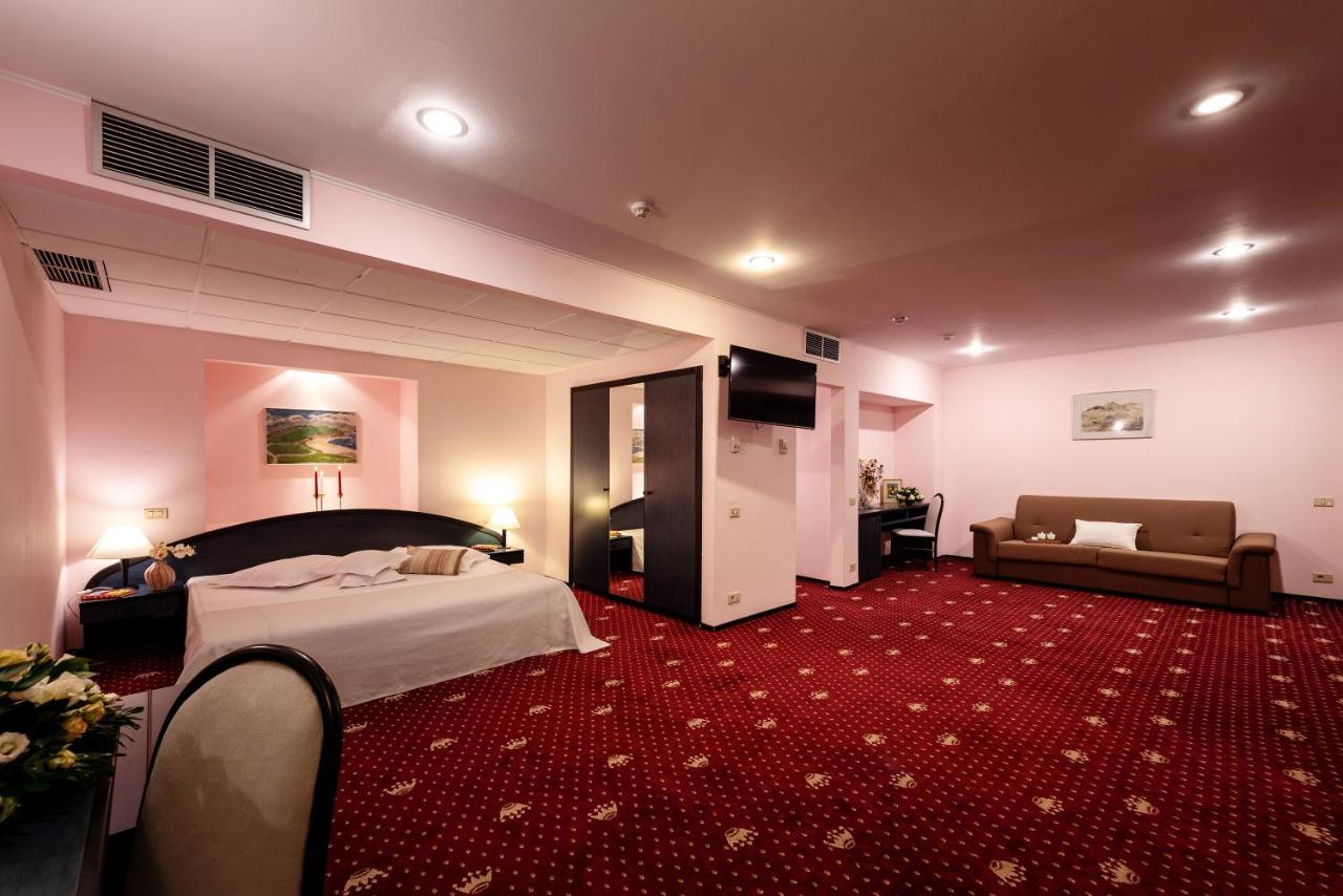 Hotel Mara Sinaia Ngoại thất bức ảnh
